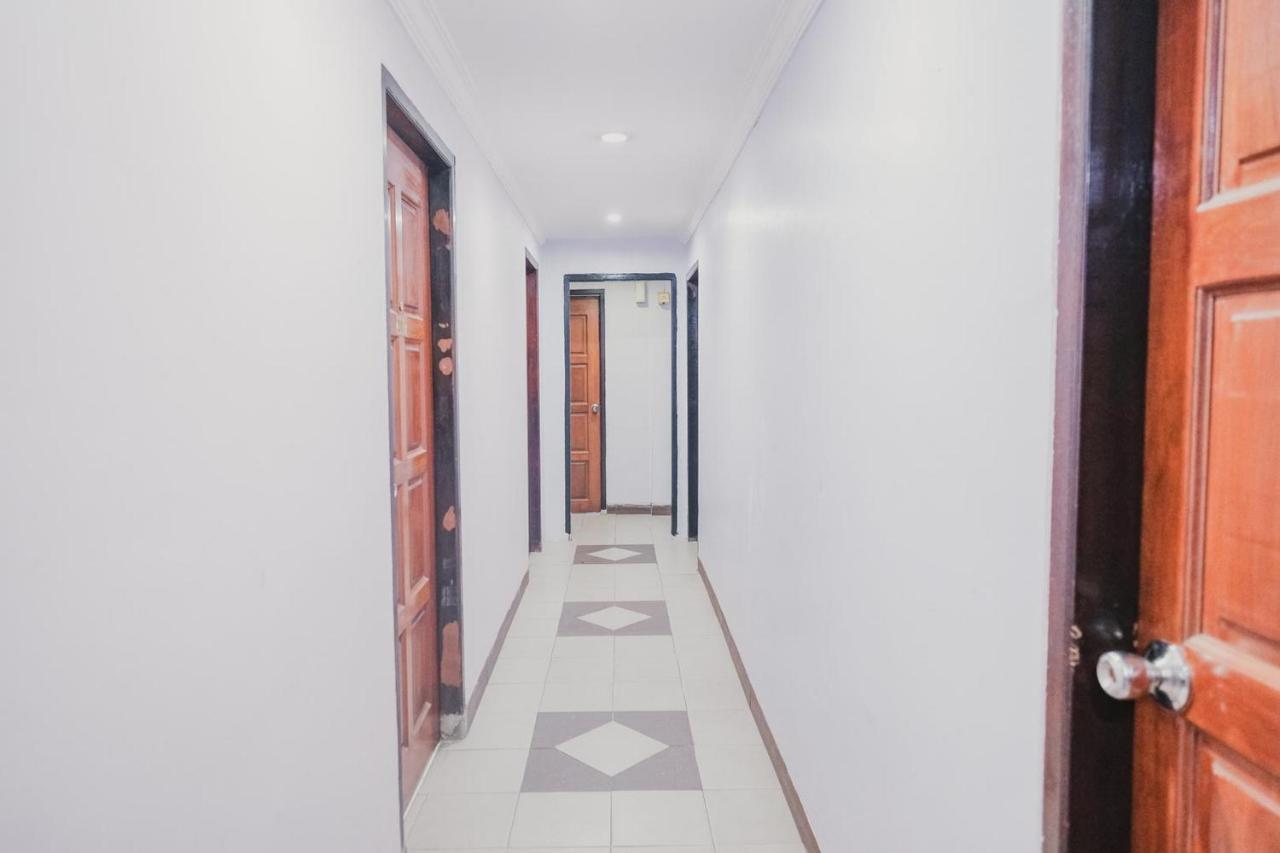 Reddoorz Near Nagoya Hill Mall Batam 5 Extérieur photo