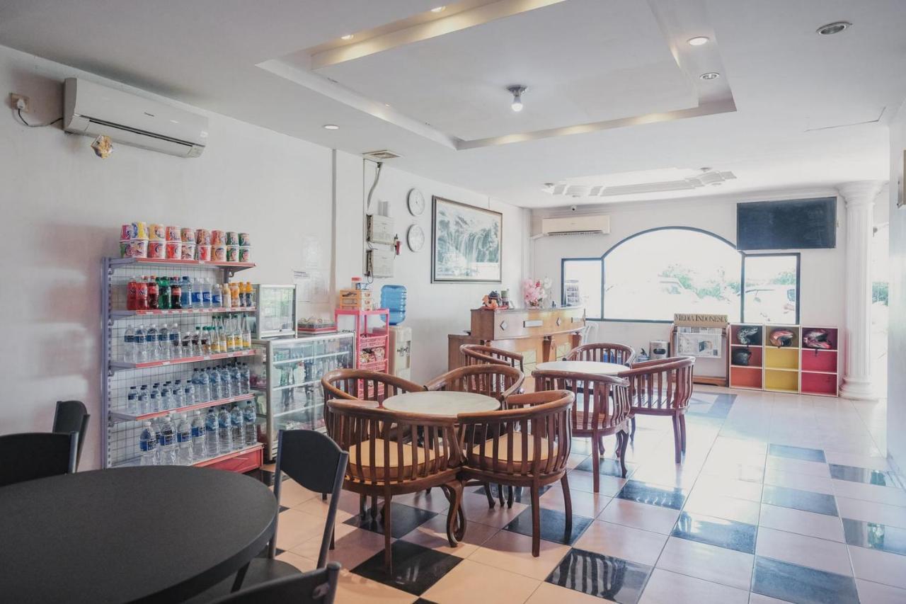 Reddoorz Near Nagoya Hill Mall Batam 5 Extérieur photo