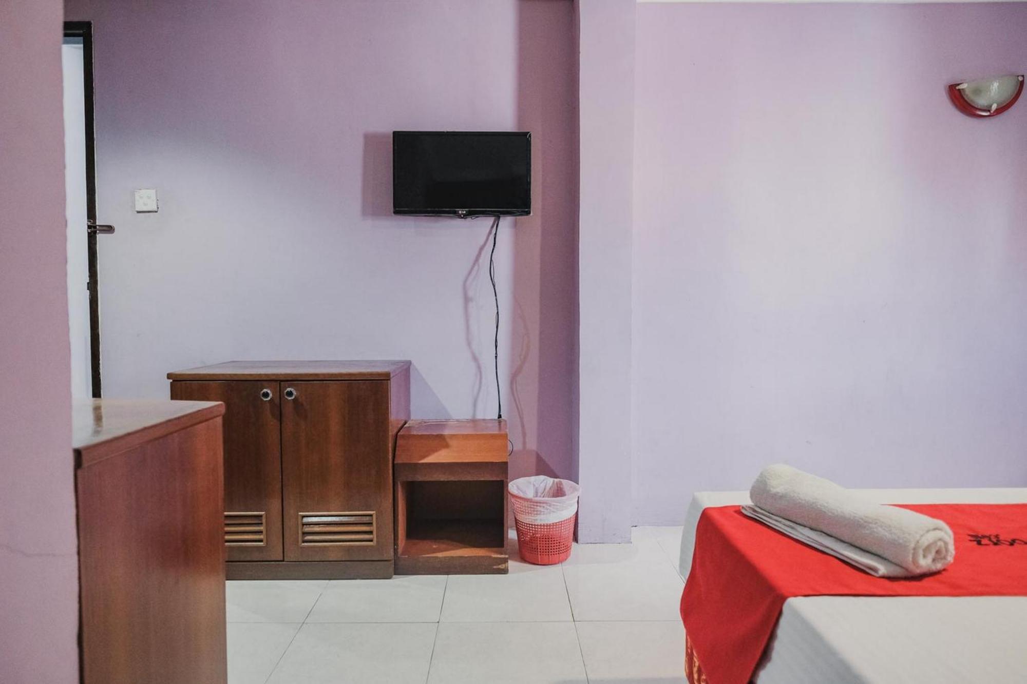 Reddoorz Near Nagoya Hill Mall Batam 5 Extérieur photo
